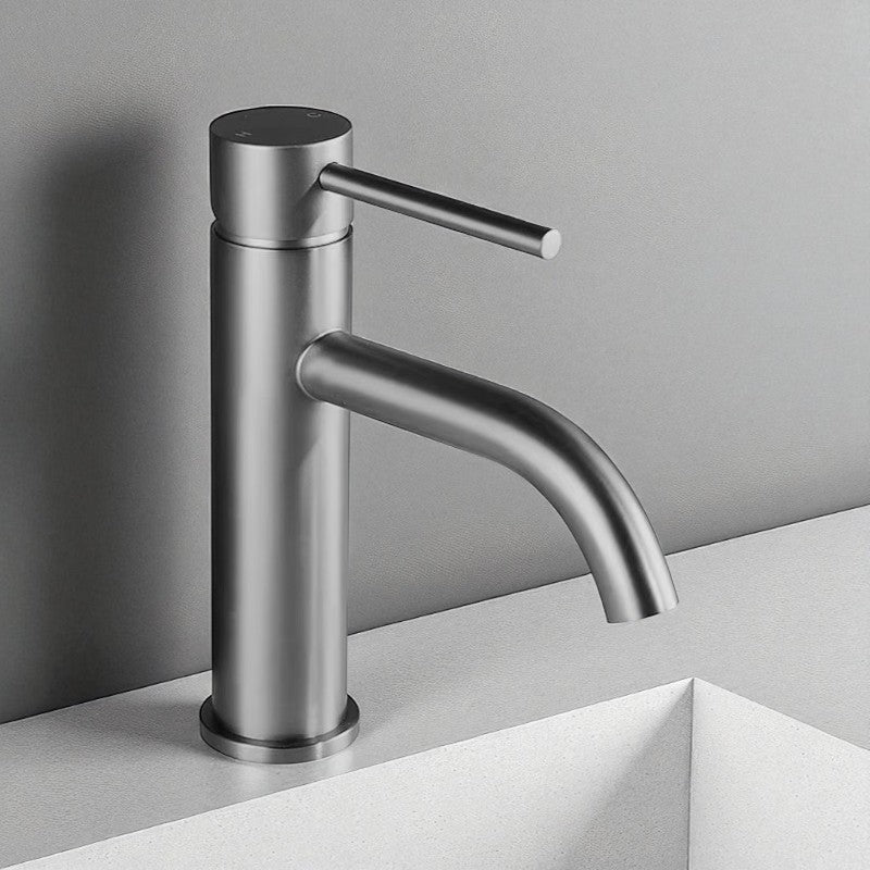Robinet de salle de bain en inox brossé – mitigeur finition or rose élégante