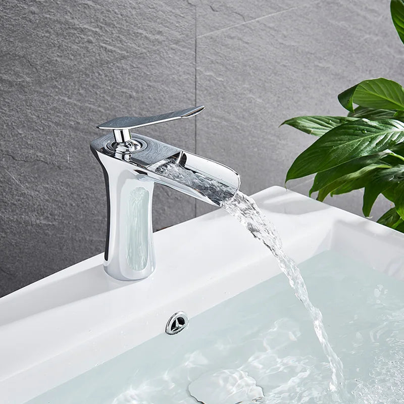 Robinet de salle de bain cascade en laiton – style vintage à poignée unique