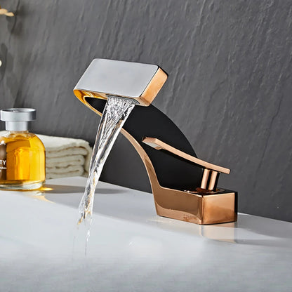 Robinet de salle de bain en laiton – Cascade moderne à poignée unique
