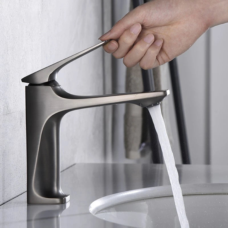 Robinet de salle de bain en laiton – Mitigeur élégant à poignée unique