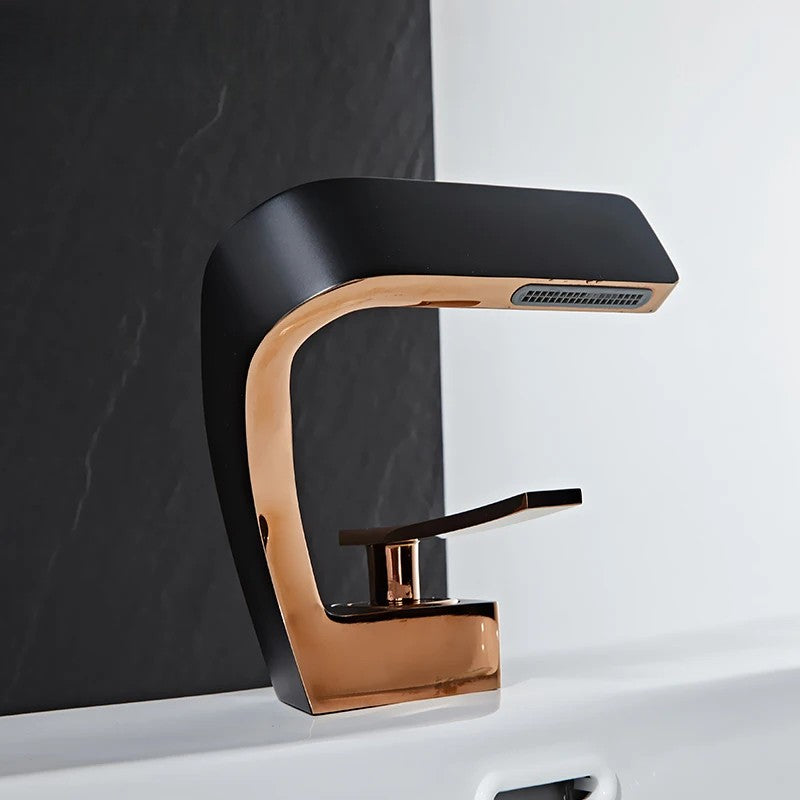 Robinet de salle de bain en laiton – Cascade moderne à poignée unique