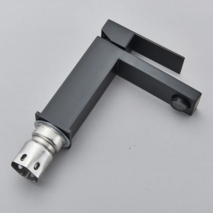 Robinet de salle de bain moderne en inox – versions courte et haute