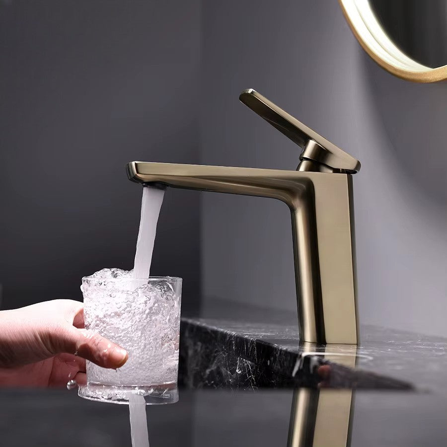 Robinet de salle de bain premium en laiton – mitigeur moderne et durable