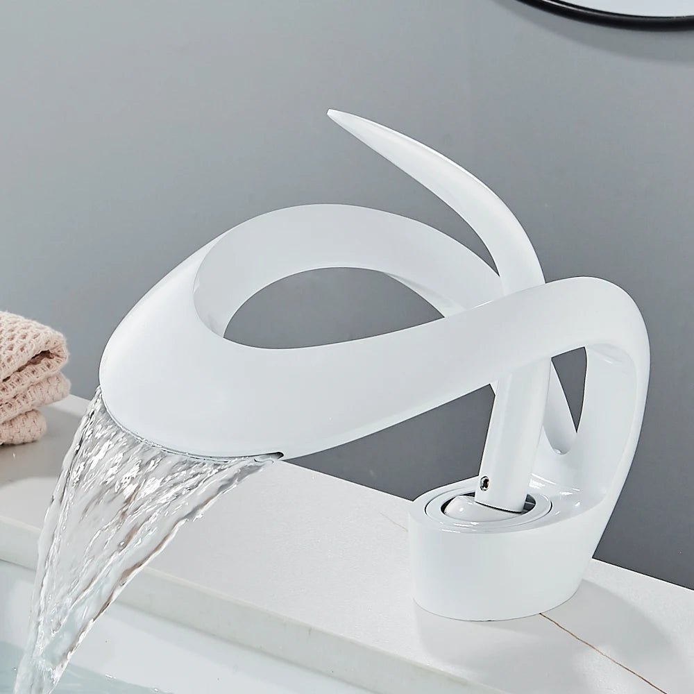 Robinet de salle de bain cascade design – Mitigeur en laiton durable - Fluens